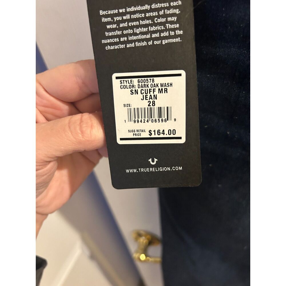 True Religion Becca Cuff Logo Jeans Oak Wash Size 28 Mid Rise Straight NWT $164 - Picture 4 of 8